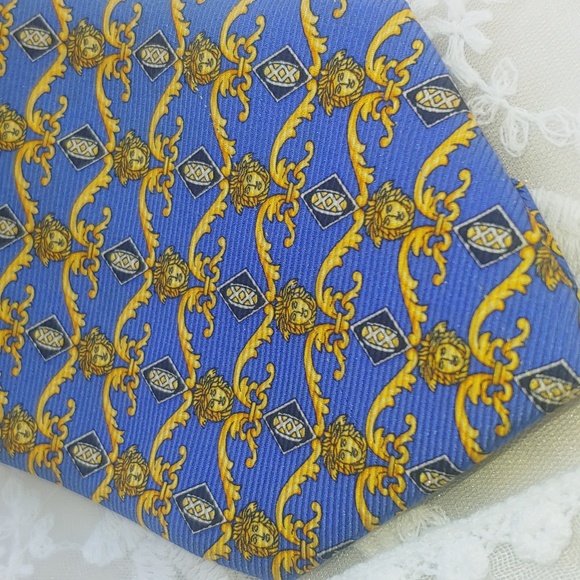 Gianni Versace Men's 100% Silk Tie in Blue and Gold - Picture 3 of 12